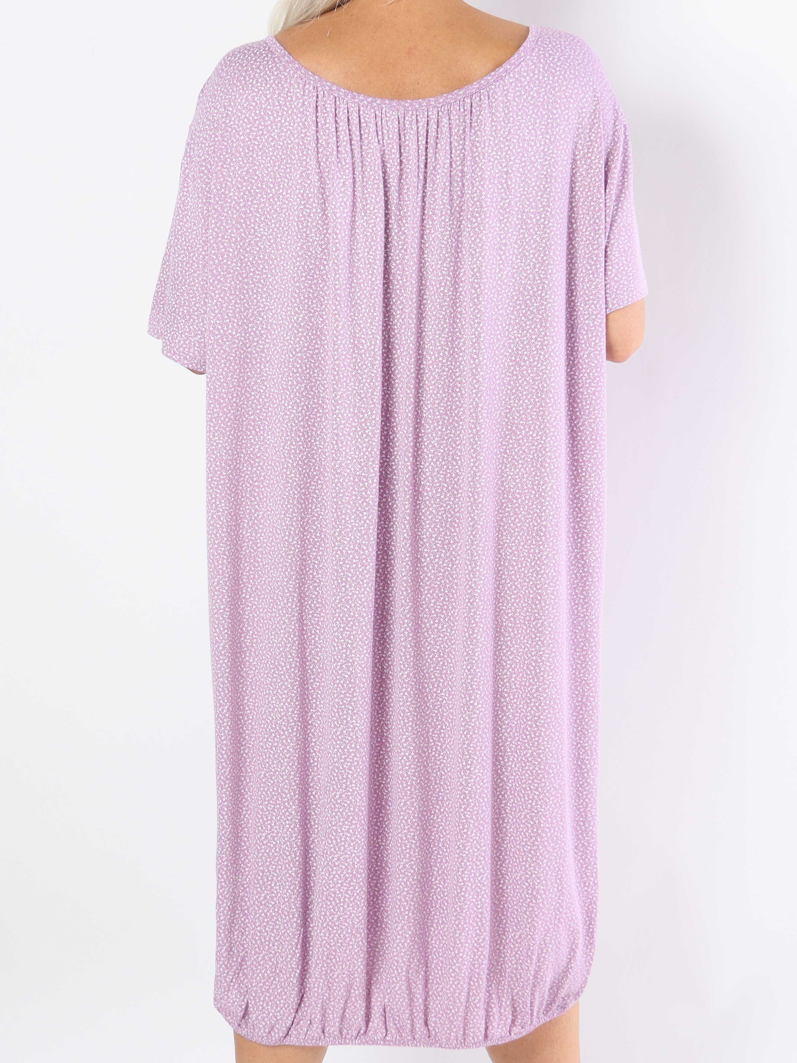 Miracle Flower Dress - Plus size kjole i viskose med elastik forneden